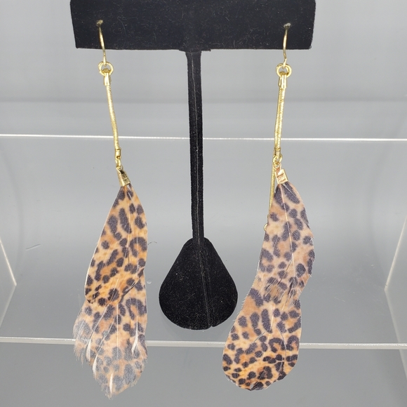 Leopard Cheetah Feather Dangle Earrings - Picture 1 of 8